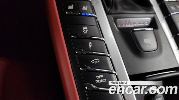 Porsche Macan 2020, фото 18