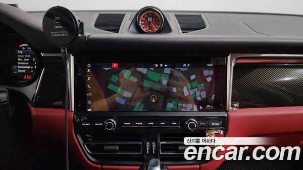 Porsche Macan 2020, фото 20