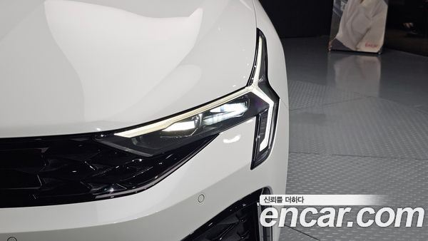 Kia K5 2025, фото 8