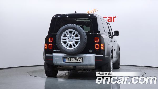 Land Rover Defender 2022, фото 4