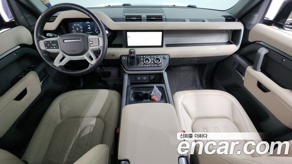Land Rover Defender 2022, фото 10