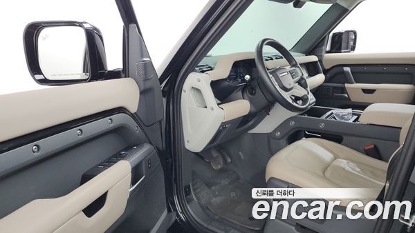 Land Rover Defender 2022, фото 13