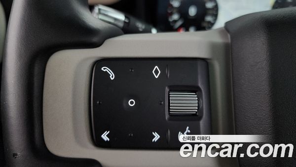 Land Rover Defender 2022, фото 24