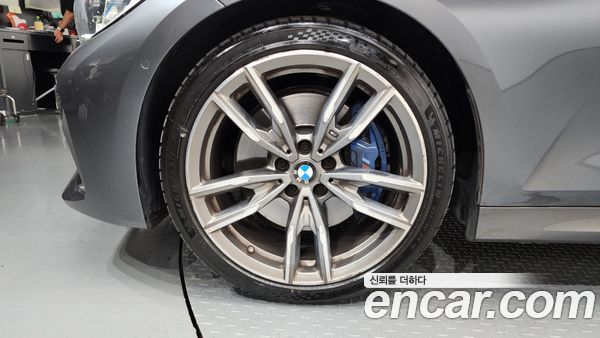 BMW 3 Series 2021, фото 5
