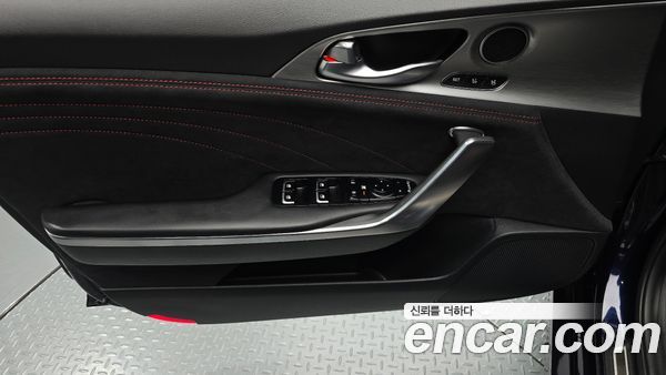 Kia Stinger 2023, фото 14
