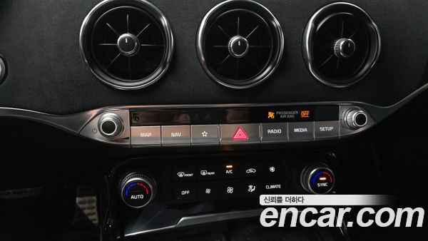 Kia Stinger 2023, фото 27