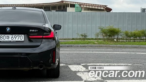 BMW 3 Series 2023, фото 20