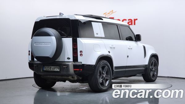 Land Rover Defender 2022, фото 2