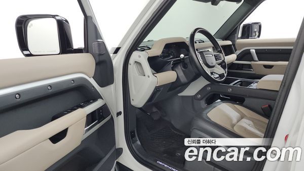 Land Rover Defender 2022, фото 13