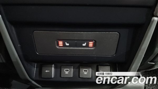 Land Rover Defender 2022, фото 18
