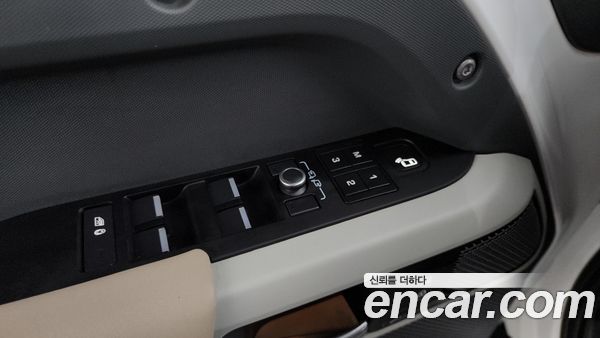Land Rover Defender 2022, фото 19