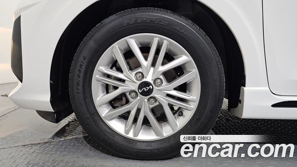 Kia Picanto 2023, фото 5