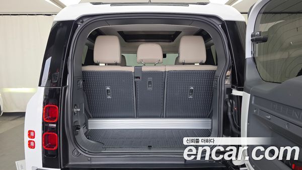 Land Rover Defender 2022, фото 26
