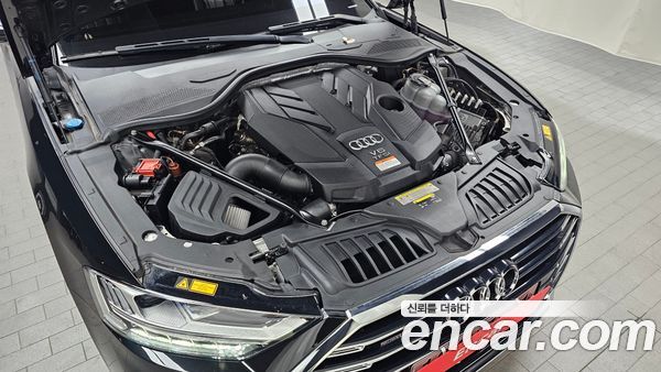 Audi A8 2020, фото 6
