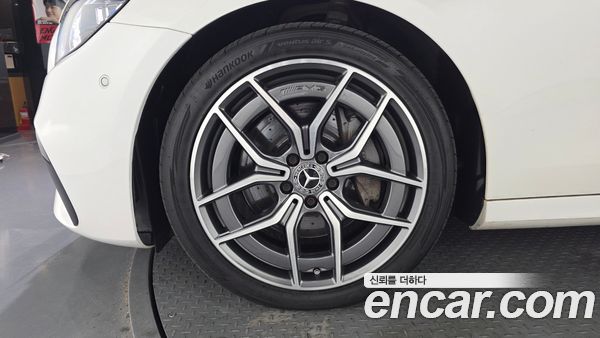 Mercedes-Benz E-Class 2021, фото 5