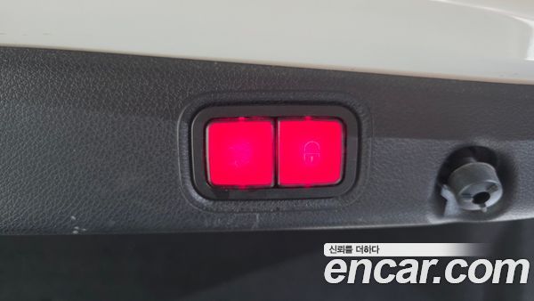 Mercedes-Benz E-Class 2021, фото 20