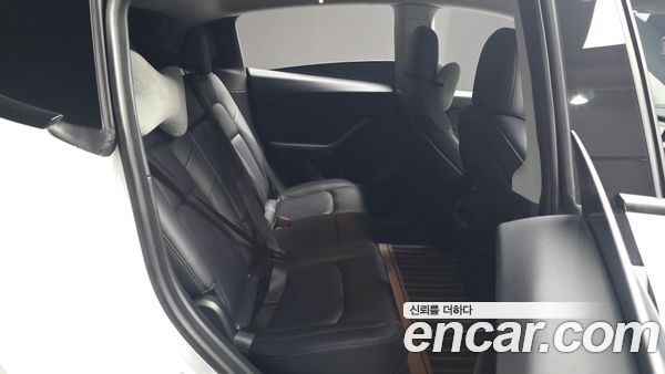 Tesla Model Y 2021, фото 11