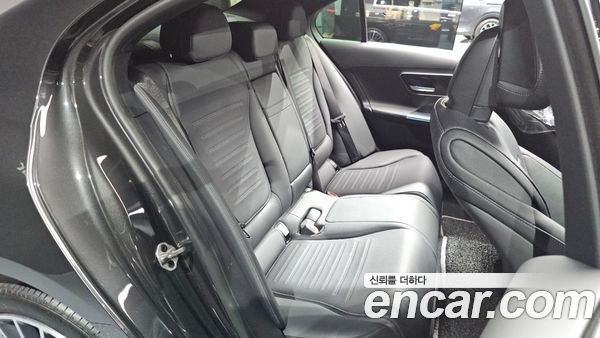 Mercedes-Benz C-Class 2022, фото 17