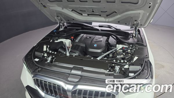 BMW 5 Series 2025, фото 5