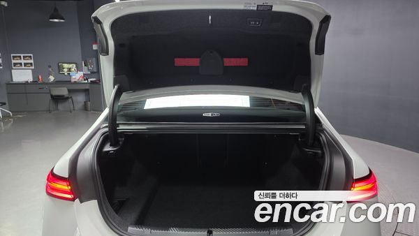 BMW 5 Series 2025, фото 25