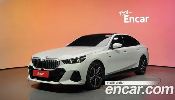 BMW 5 Series 2025, фото 37