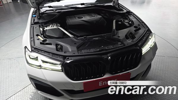 BMW 5 Series 2022, фото 6