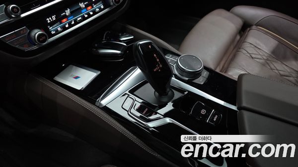 BMW 5 Series 2022, фото 9