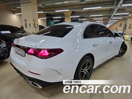 Mercedes-Benz E-Class 2026, фото 20