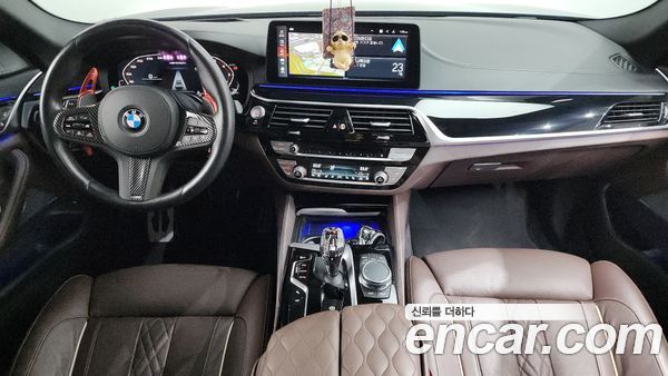 BMW 5 Series 2023, фото 7