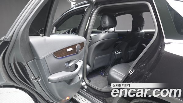 Mercedes-Benz GLC 2020, фото 16