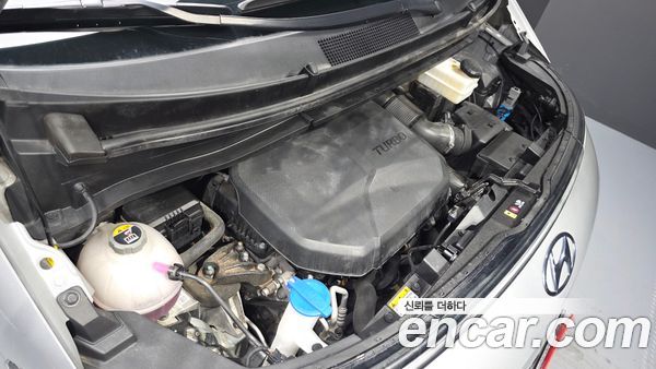 Hyundai Staria 2022, фото 6
