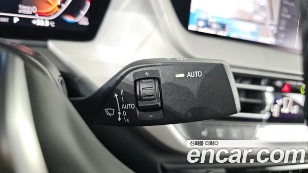 BMW 2 Series 2021, фото 25