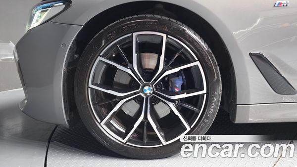 BMW 5 Series 2022, фото 5