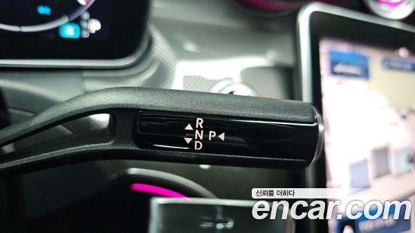 Mercedes-Benz C-Class 2023, фото 12