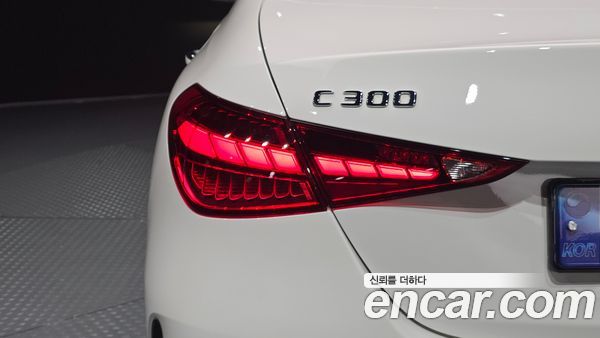 Mercedes-Benz C-Class 2023, фото 9