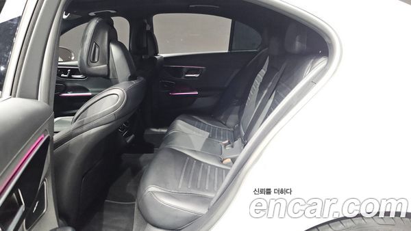 Mercedes-Benz C-Class 2023, фото 16