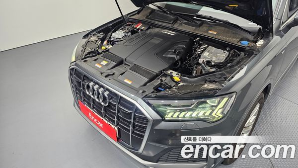 Audi Q7 2021, фото 5