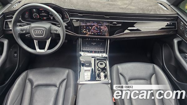 Audi Q7 2021, фото 9