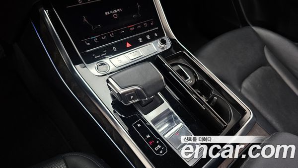 Audi Q7 2021, фото 11