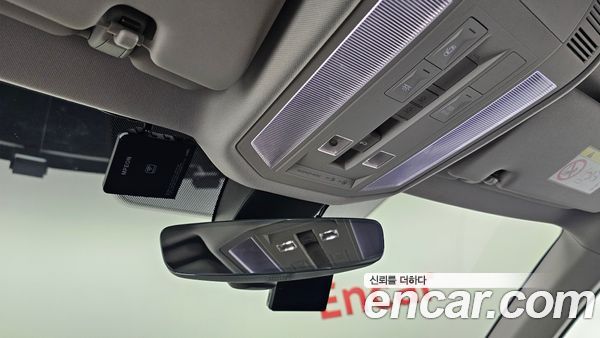 Volkswagen Touareg 2023, фото 25