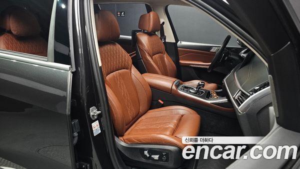 BMW X7 2022, фото 17