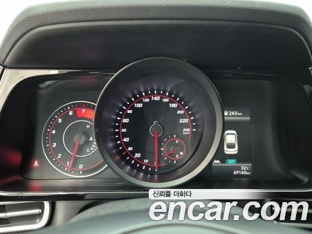 Hyundai Elantra 2023, фото 5