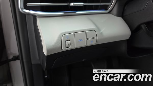Hyundai Elantra 2023, фото 26