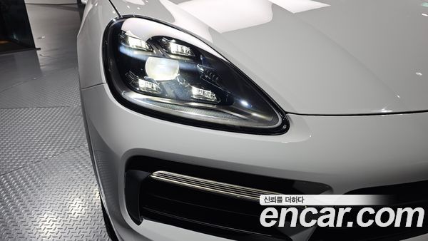 Porsche Cayenne 2020, фото 7
