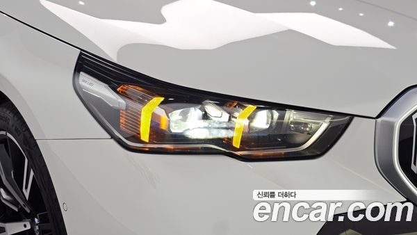 BMW 5 Series 2024, фото 8