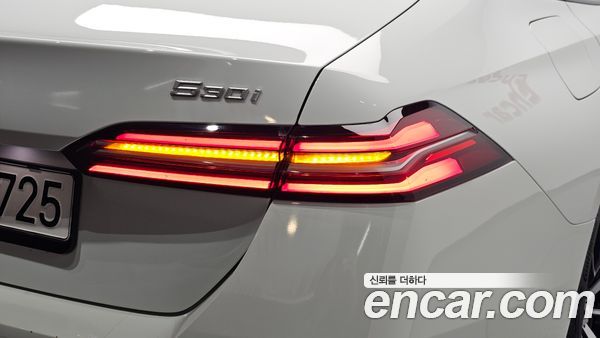BMW 5 Series 2024, фото 9
