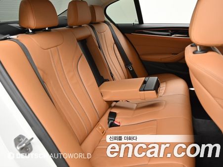BMW 5 Series 2020, фото 12