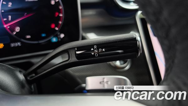 Mercedes-Benz C-Class 2025, фото 12
