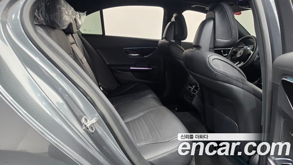Mercedes-Benz C-Class 2025, фото 17