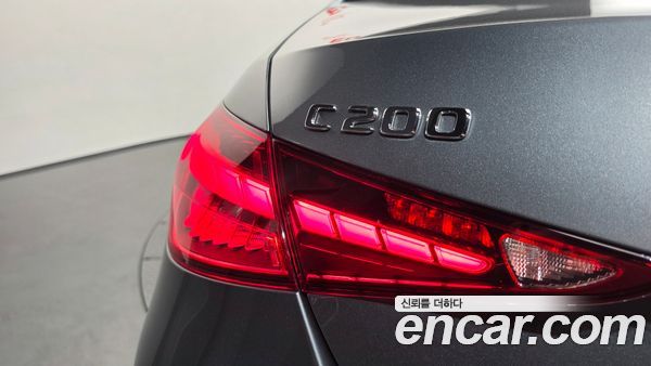 Mercedes-Benz C-Class 2025, фото 9